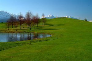campo municipal golf de llanes con nieve 1